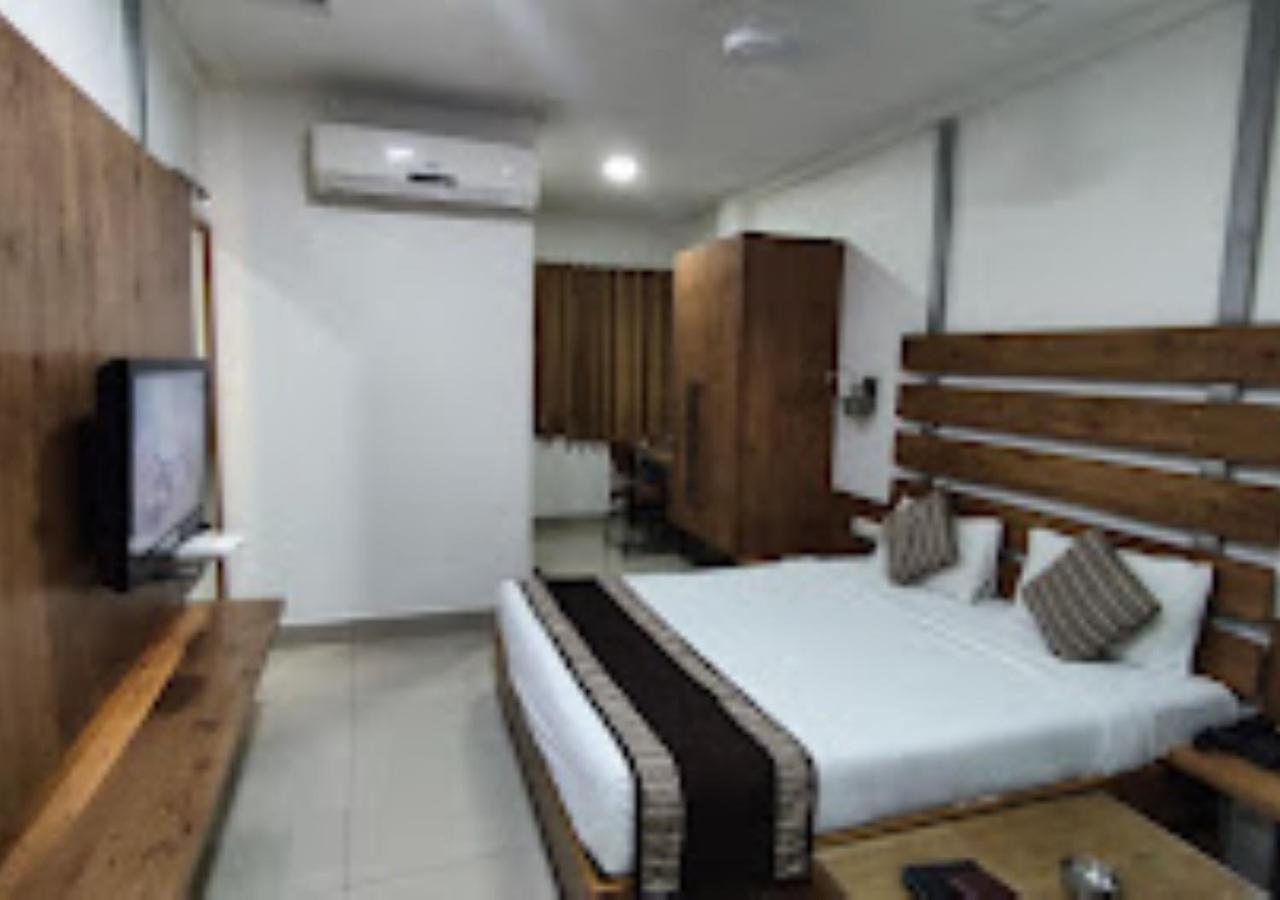 Hotel Siddharth Premiere Chandrapur المظهر الخارجي الصورة